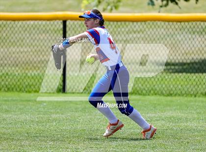 Thumbnail 1 in Jefferson vs Davenport Central (Jefferson Varsity Classic) photogallery.