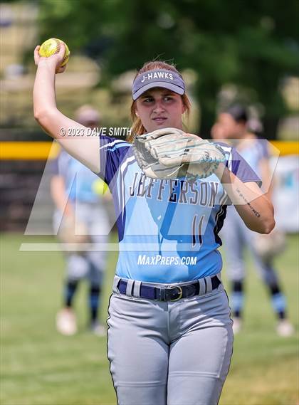 Thumbnail 1 in Jefferson vs Davenport Central (Jefferson Varsity Classic) photogallery.
