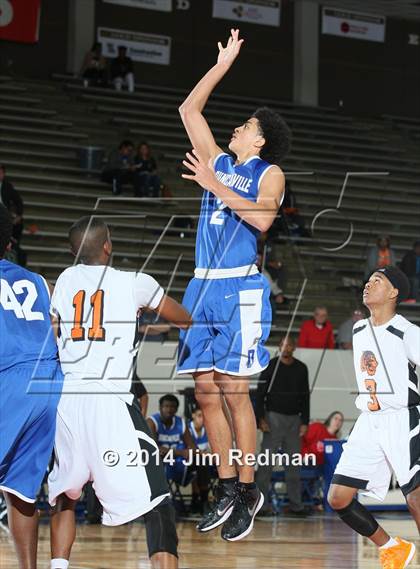 Thumbnail 1 in Duncanville vs. Lancaster (McDonald's Texas Invitational) photogallery.