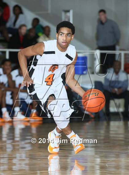 Thumbnail 3 in Duncanville vs. Lancaster (McDonald's Texas Invitational) photogallery.