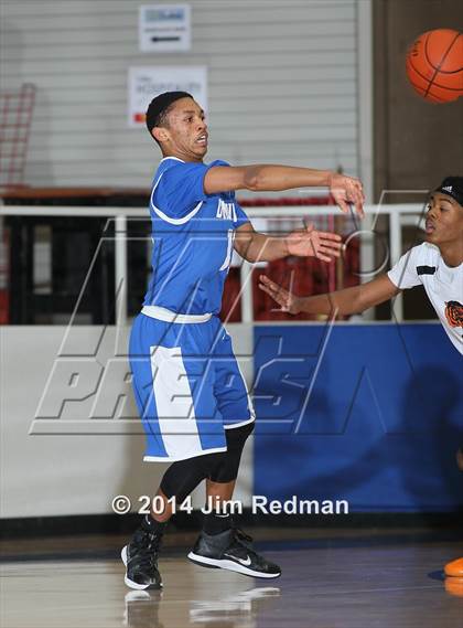 Thumbnail 3 in Duncanville vs. Lancaster (McDonald's Texas Invitational) photogallery.
