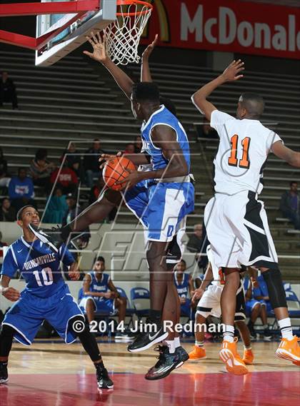 Thumbnail 2 in Duncanville vs. Lancaster (McDonald's Texas Invitational) photogallery.