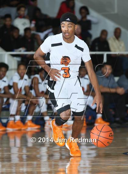 Thumbnail 3 in Duncanville vs. Lancaster (McDonald's Texas Invitational) photogallery.