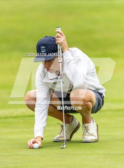 Thumbnail 2 in NCHSAA 4A Finals (Round 2) photogallery.