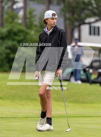 Thumbnail 2 in NCHSAA 4A Finals (Round 2) photogallery.