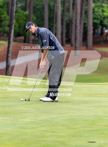 Thumbnail 2 in NCHSAA 4A Finals (Round 2) photogallery.