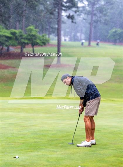 Thumbnail 1 in NCHSAA 4A Finals (Round 2) photogallery.