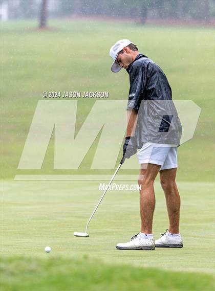 Thumbnail 2 in NCHSAA 4A Finals (Round 2) photogallery.