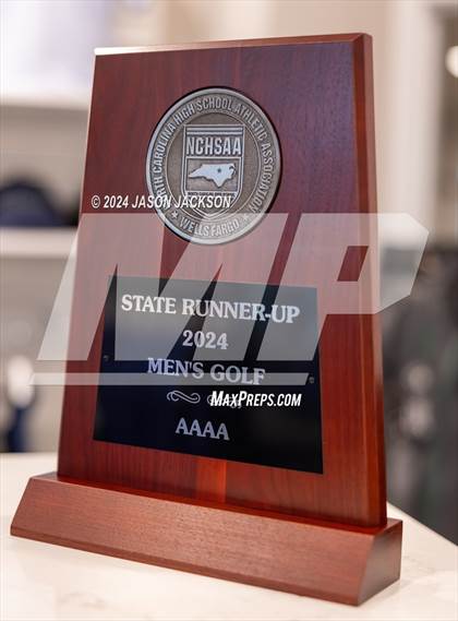 Thumbnail 1 in NCHSAA 4A Finals (Round 2) photogallery.
