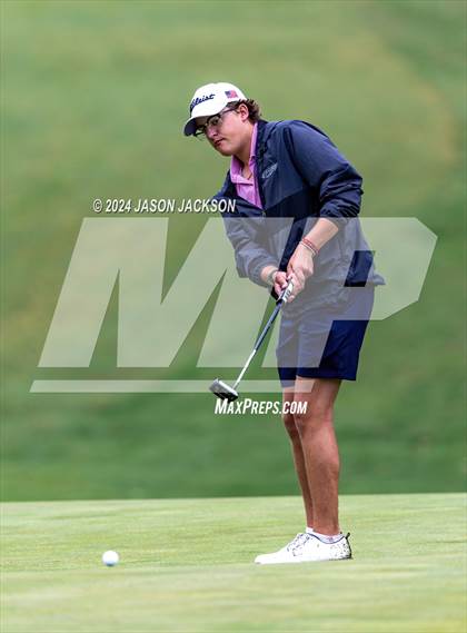 Thumbnail 2 in NCHSAA 4A Finals (Round 2) photogallery.