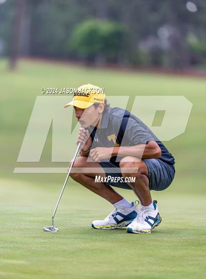 Thumbnail 3 in NCHSAA 4A Finals (Round 2) photogallery.