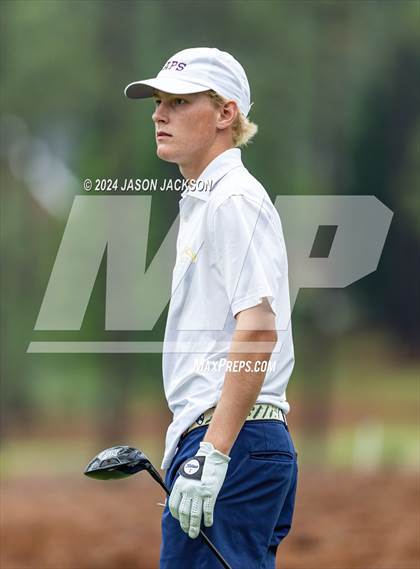 Thumbnail 2 in NCHSAA 4A Finals (Round 2) photogallery.
