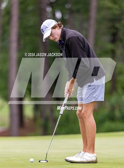 Thumbnail 1 in NCHSAA 4A Finals (Round 2) photogallery.