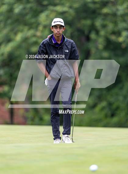 Thumbnail 1 in NCHSAA 4A Finals (Round 2) photogallery.