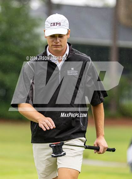 Thumbnail 3 in NCHSAA 4A Finals (Round 2) photogallery.