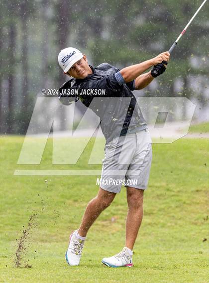 Thumbnail 1 in NCHSAA 4A Finals (Round 2) photogallery.