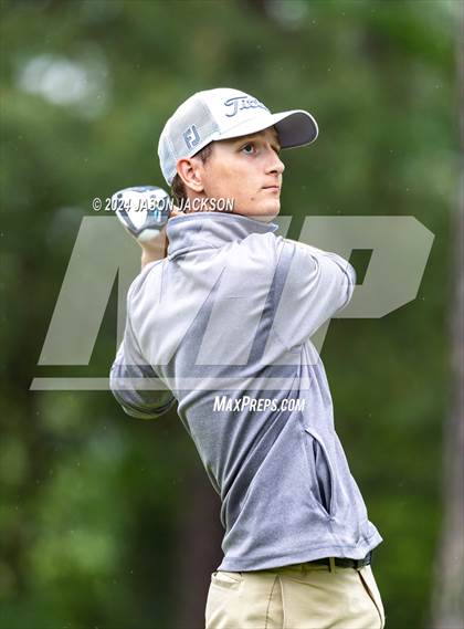 Thumbnail 1 in NCHSAA 4A Finals (Round 2) photogallery.