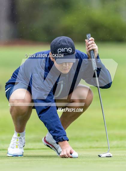 Thumbnail 1 in NCHSAA 4A Finals (Round 2) photogallery.