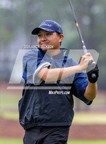 Thumbnail 1 in NCHSAA 4A Finals (Round 2) photogallery.