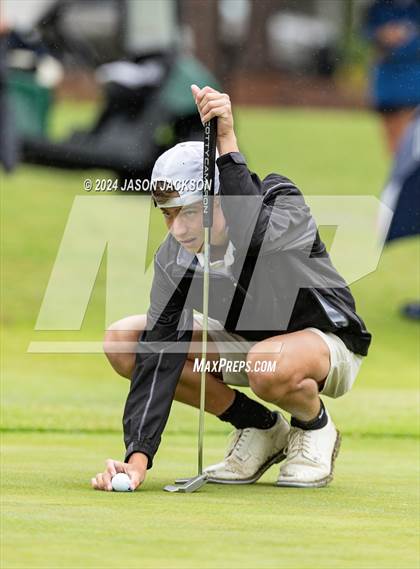 Thumbnail 1 in NCHSAA 4A Finals (Round 2) photogallery.