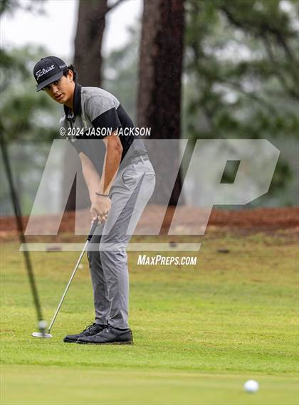 Thumbnail 2 in NCHSAA 4A Finals (Round 2) photogallery.