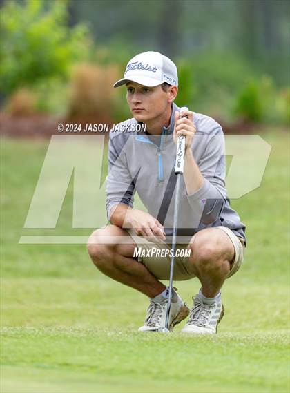 Thumbnail 1 in NCHSAA 4A Finals (Round 2) photogallery.