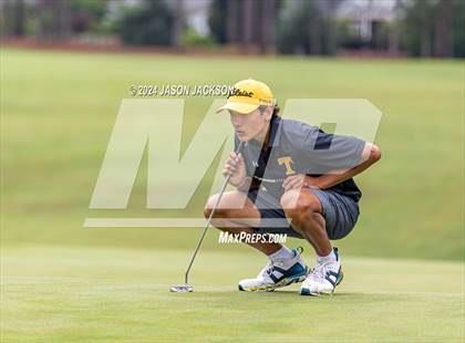 Thumbnail 1 in NCHSAA 4A Finals (Round 2) photogallery.