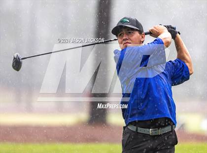 Thumbnail 1 in NCHSAA 4A Finals (Round 2) photogallery.