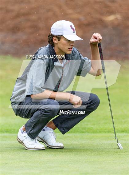 Thumbnail 2 in NCHSAA 4A Finals (Round 2) photogallery.