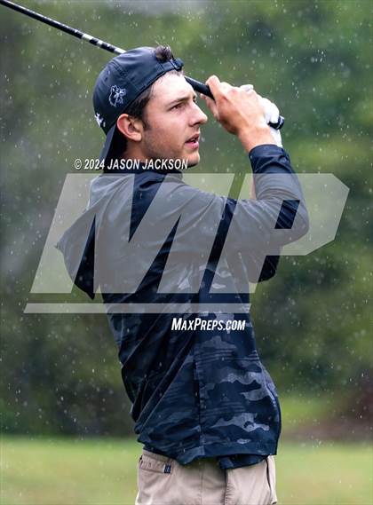 Thumbnail 2 in NCHSAA 4A Finals (Round 2) photogallery.