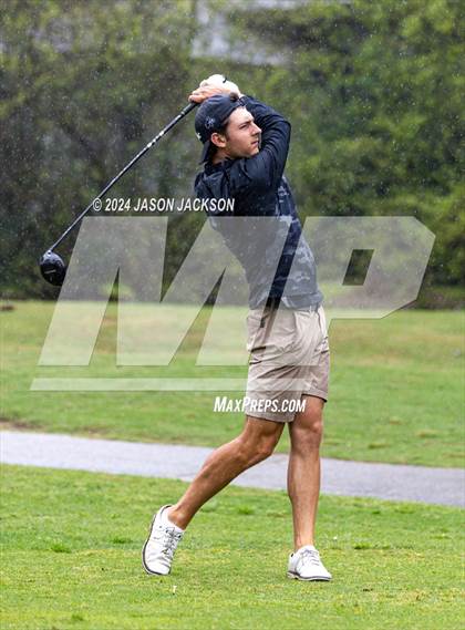 Thumbnail 2 in NCHSAA 4A Finals (Round 2) photogallery.