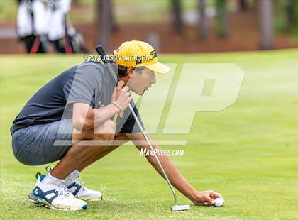 Thumbnail 1 in NCHSAA 4A Finals (Round 2) photogallery.