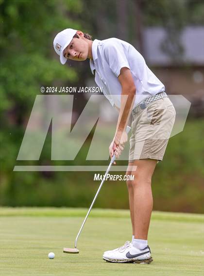 Thumbnail 1 in NCHSAA 4A Finals (Round 2) photogallery.