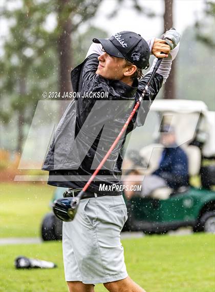 Thumbnail 1 in NCHSAA 4A Finals (Round 2) photogallery.