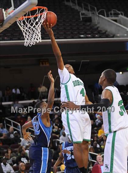 Thumbnail 1 in Compton vs. Lincoln (CIF SoCal D2 Final) photogallery.
