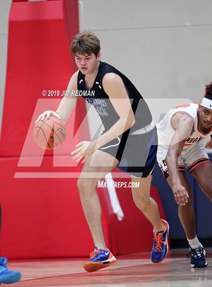 Thumbnail 1 in Fort Bend Bush vs Hebron (McDonald's Texas Invitational) photogallery.