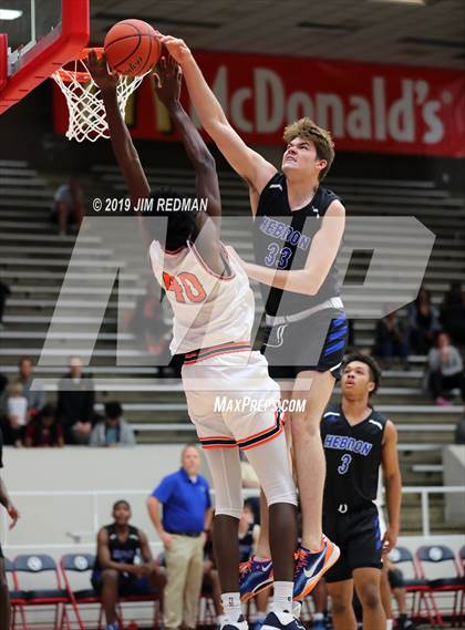 Thumbnail 3 in Fort Bend Bush vs Hebron (McDonald's Texas Invitational) photogallery.