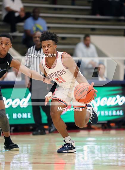 Thumbnail 2 in Fort Bend Bush vs Hebron (McDonald's Texas Invitational) photogallery.