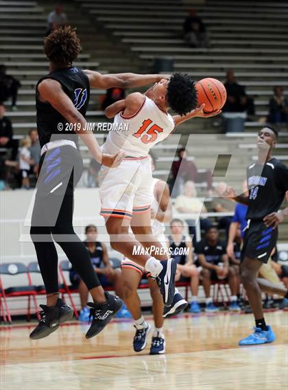 Thumbnail 3 in Fort Bend Bush vs Hebron (McDonald's Texas Invitational) photogallery.