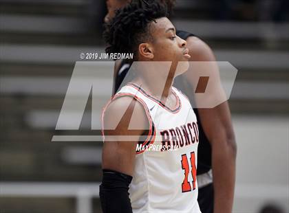 Thumbnail 1 in Fort Bend Bush vs Hebron (McDonald's Texas Invitational) photogallery.