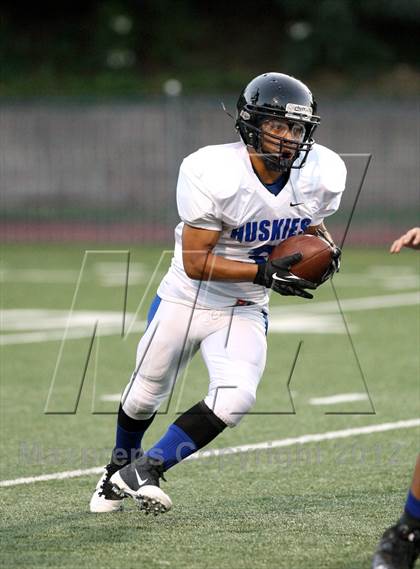 Thumbnail 3 in North Hollywood vs. Harvard-Westlake photogallery.