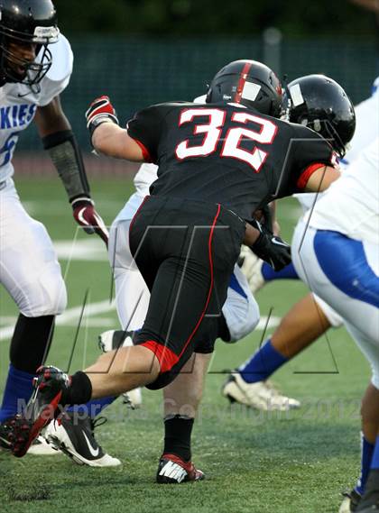 Thumbnail 2 in North Hollywood vs. Harvard-Westlake photogallery.