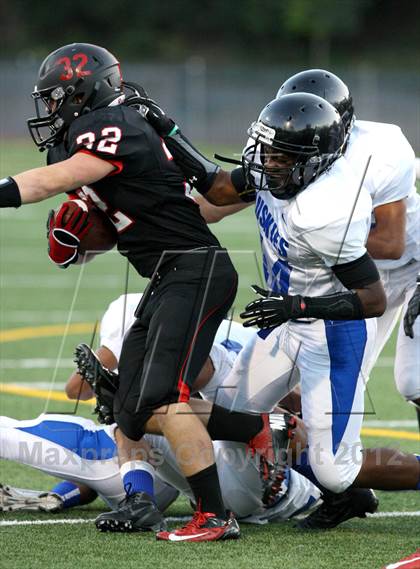 Thumbnail 2 in North Hollywood vs. Harvard-Westlake photogallery.