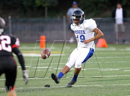 Thumbnail 3 in North Hollywood vs. Harvard-Westlake photogallery.