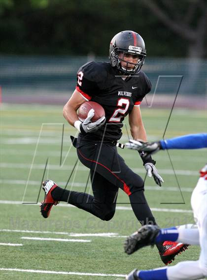 Thumbnail 2 in North Hollywood vs. Harvard-Westlake photogallery.