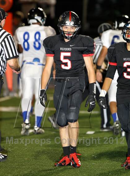 Thumbnail 2 in North Hollywood vs. Harvard-Westlake photogallery.