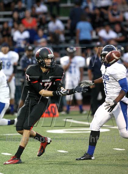 Thumbnail 2 in North Hollywood vs. Harvard-Westlake photogallery.