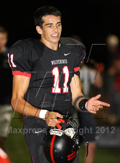 Thumbnail 3 in North Hollywood vs. Harvard-Westlake photogallery.