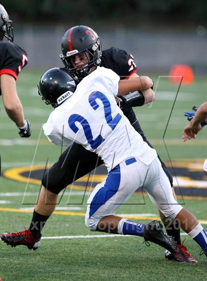 Thumbnail 1 in North Hollywood vs. Harvard-Westlake photogallery.
