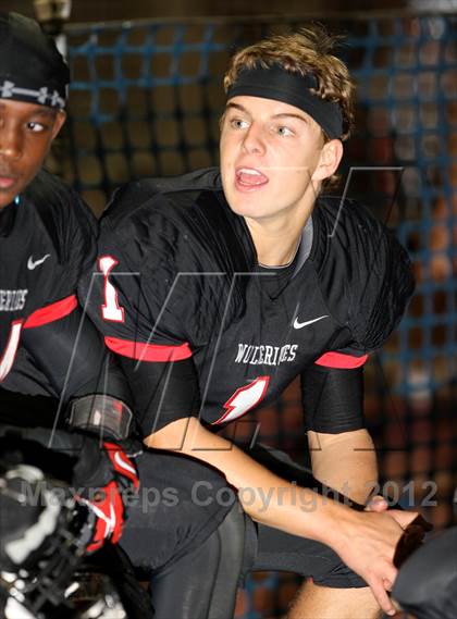 Thumbnail 3 in North Hollywood vs. Harvard-Westlake photogallery.